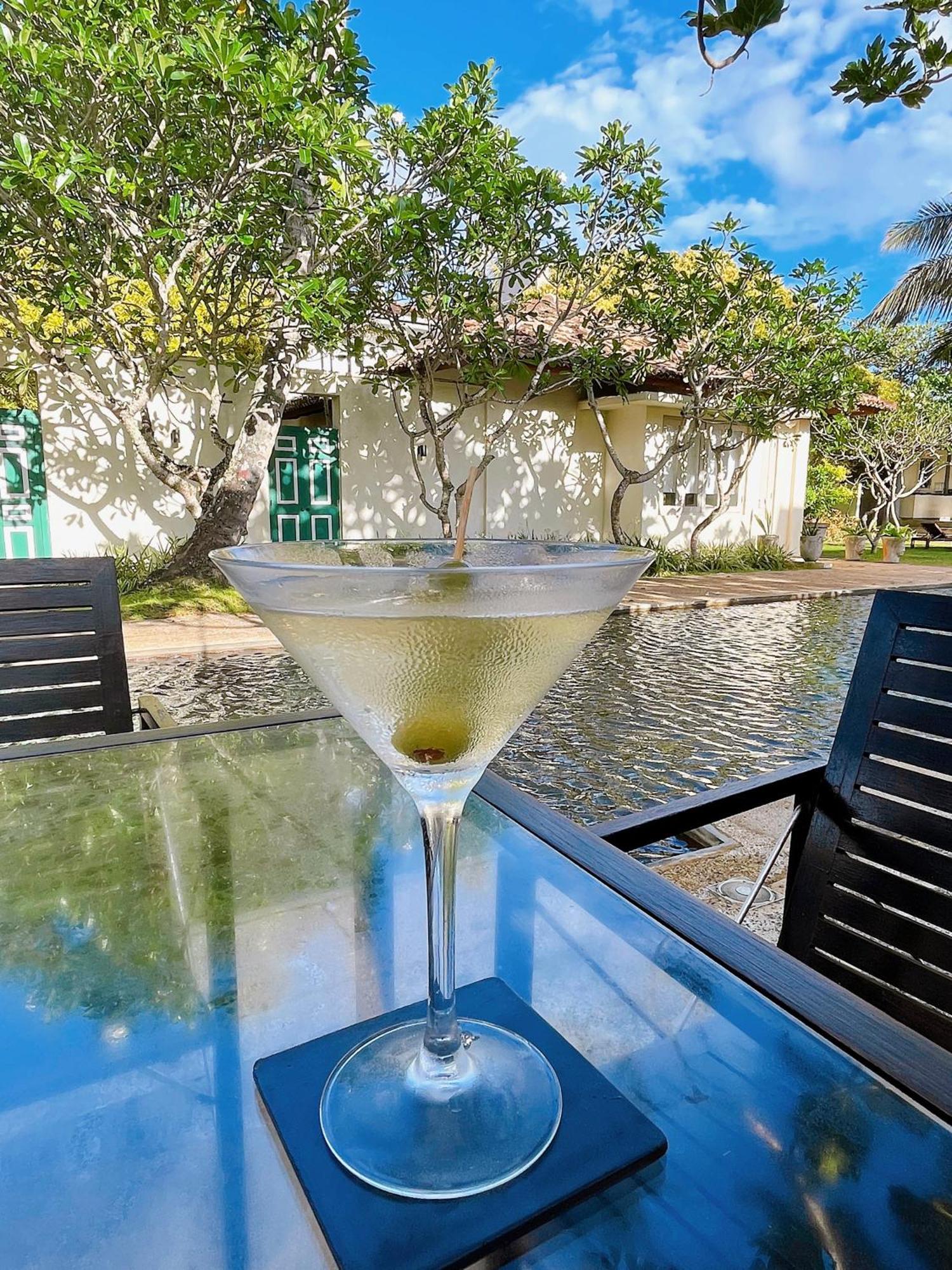 Elysium Hotel Unawatuna Buitenkant foto