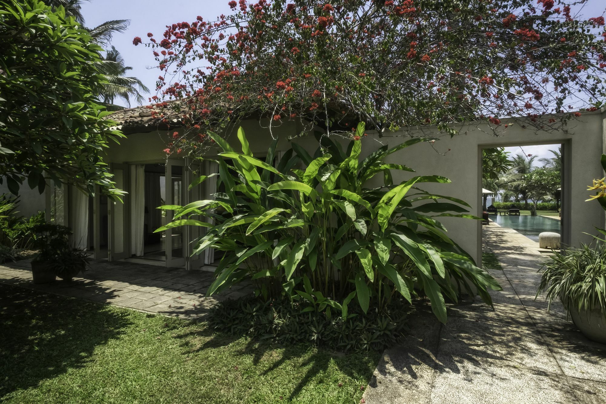 Elysium Hotel Unawatuna Buitenkant foto